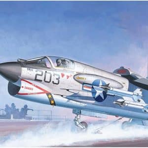 מטוס להרכבה CRUSADER F-8E 1\72 של הסגאווה 040339
